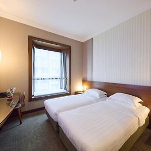 Superior Twin Room 7-10 or F
